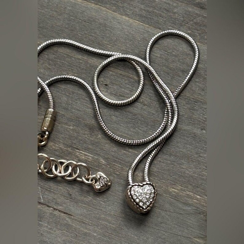 Lot of Brighton Jewelry Necklace, Watch, Earrings and Tin Bild 12