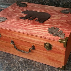 Boîte souvenir en bois, boîte à souvenirs personnalisée, boîte en bois, boîte personnalisée, cadeaux et souvenirs, boîte en bois personnalisée avec gravure d'un ours noir pour cadeau