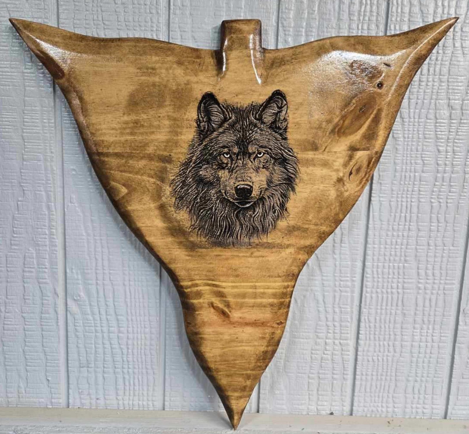 Engraved Wolf Wood Arrow Head, Hand Painted Wall Art - Etsy
