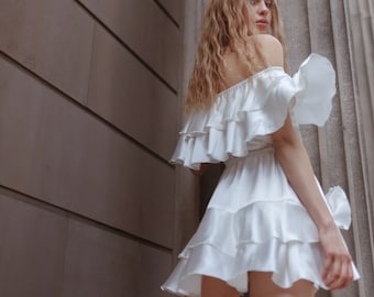 Off Shouder Mini Silk Dress, Flowy Bardot White Satin Dress, Boho Short White Satin Dress, Ivory Beach Summer Sun Dress, robe de mariée courte