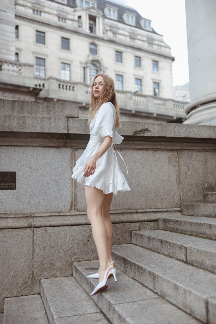 Short Day silk dress in Off white