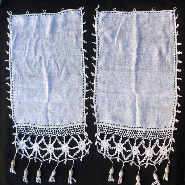 pair of curtains in linen fabric with cotton balls, antique embroidered curtains, unique rare tents for furniture, trousseau of the nephew
