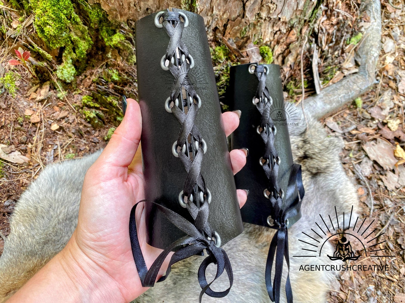 Black Leather Gauntlet, LARP Leather Bracers, Arm Bracers for Men, Minimal Leather Bracers Women, LARP Armor and Accessories Gift