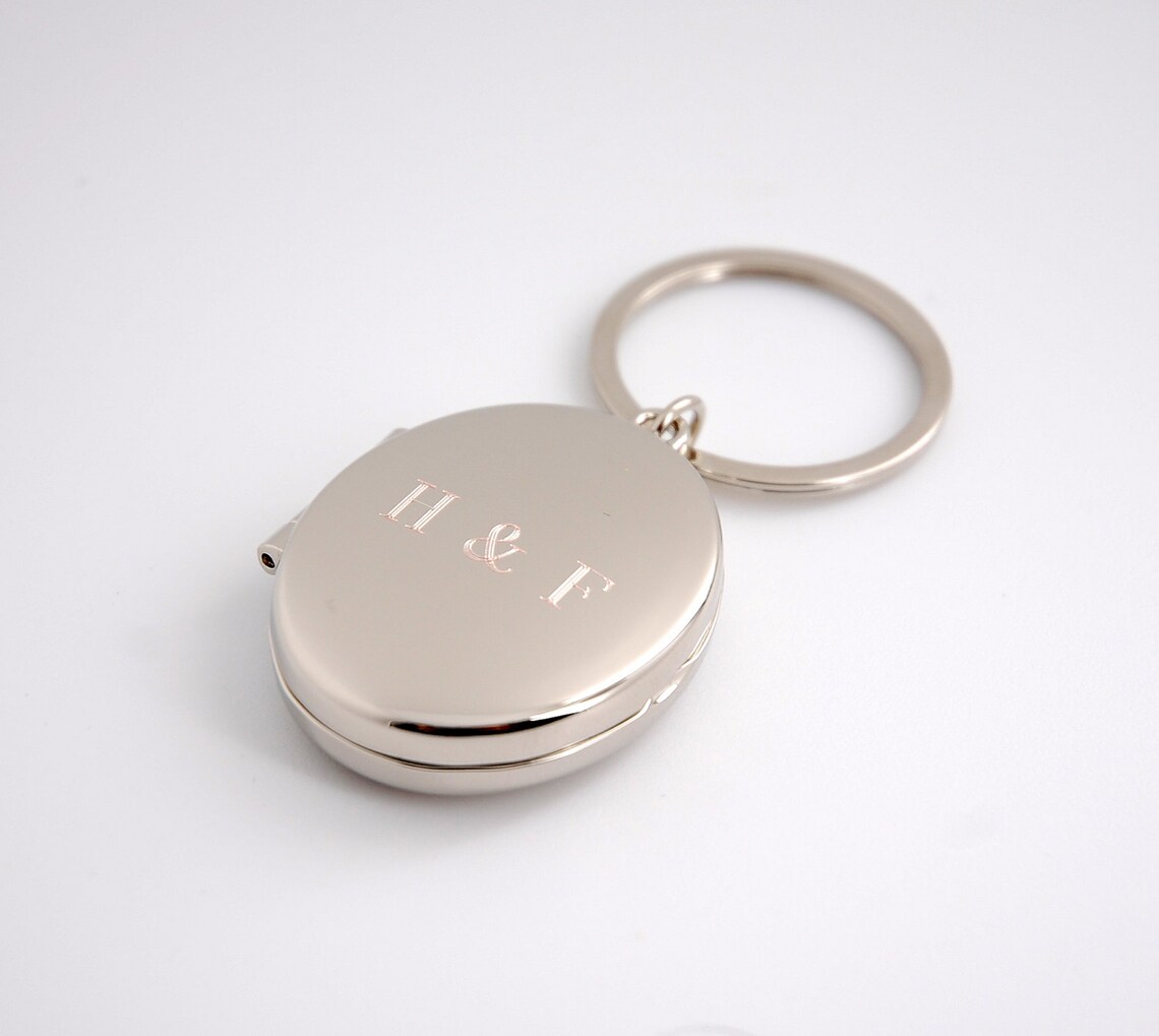 Personalized Oval Keychain With Photo Frame Engraved Key Ring Etsy