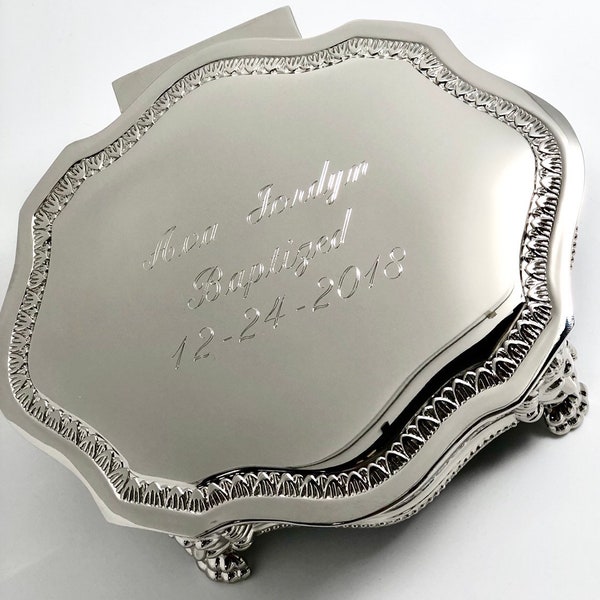 Personalized victorian 6" jewelry box - Engraved with text or monogram  - Large Silver jewelry box Flower girl gift