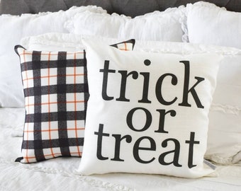 Halloween Pillow Cover, trick or treat Pillow Cover, Halloween Decor, Fall pillow