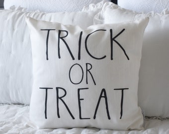 Halloween Pillow Cover, trick or treat Pillow Cover, Halloween Decor, Fall pillow