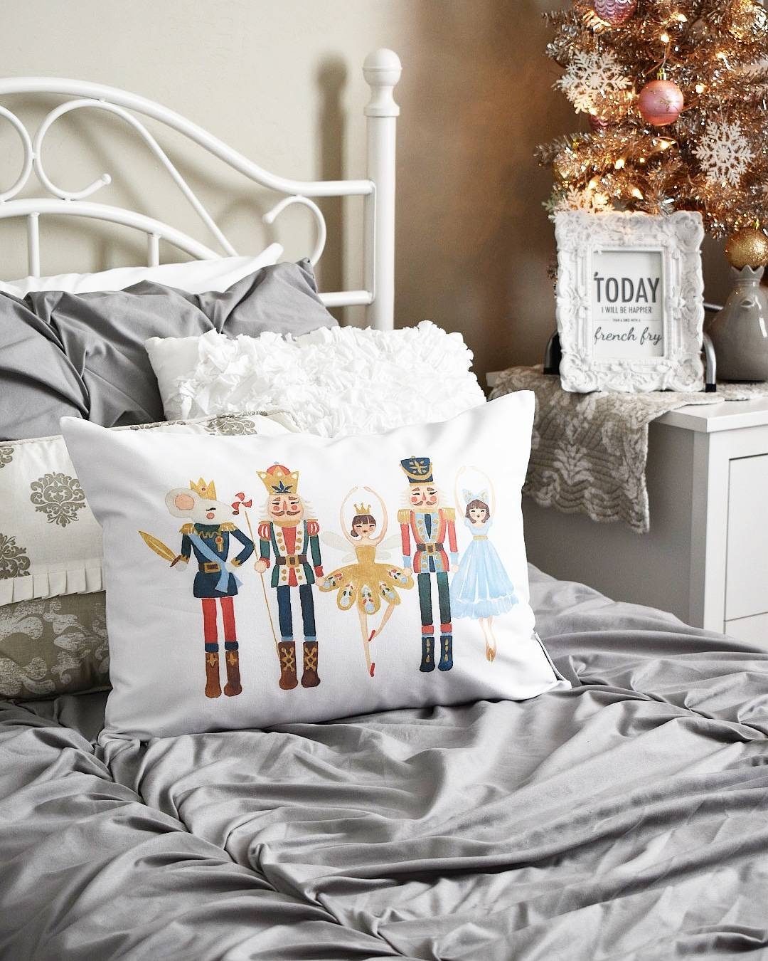 Nutcracker Holiday Pillow – Sewing Down South