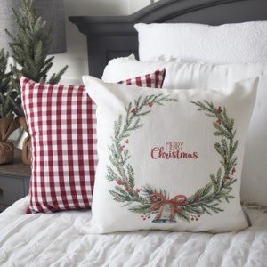 Christmas pillow cover, Christmas decor, Merry Christmas pillow, christmas wreath, Vintage christmas, farmhouse Christmas