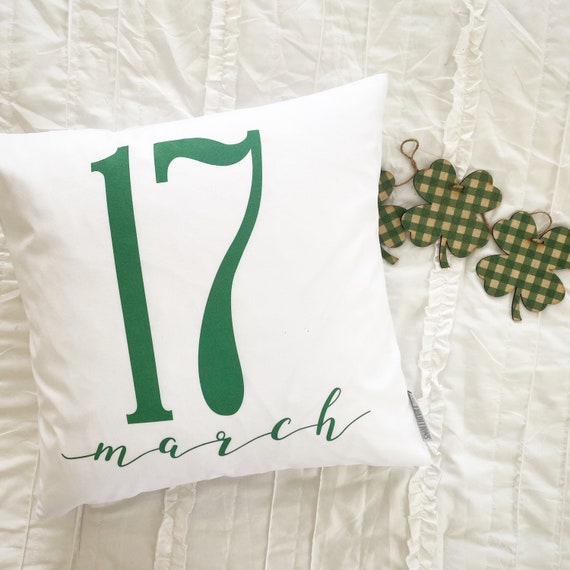 St. Patricks Day Pillow Cover, St. Patricks Pillow, Spring pillow cover, 18x18, Four leaf clover, March 17