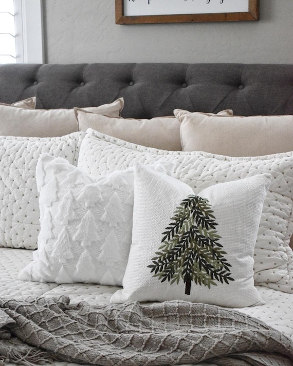 Christmas pillow cover, Christmas pillows, Christmas decor, Christmas Tree, Merry Christmas pillow, farmhouse Christmas
