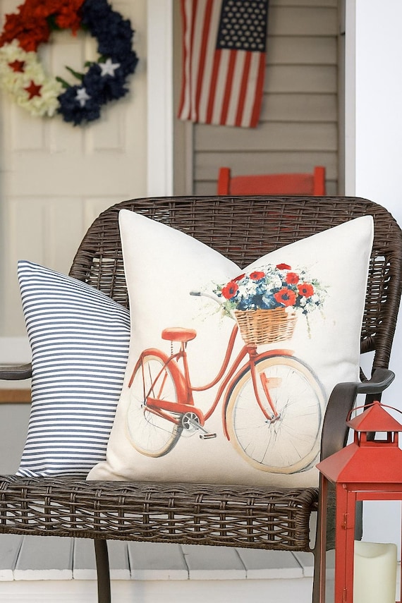 Patriotic Americana Pillow Cover: USA Flag Decor