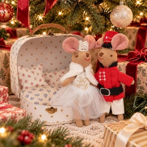 Levlov Nutcracker Christmas Mice Set | Clara & Nutcracker Soldier Dolls | Christmas Keepsake | Ballet Christmas Decor | Holiday Gift