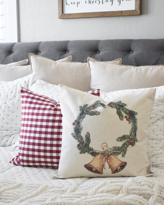 Christmas pillow cover, Christmas decor, Merry Christmas pillow, christmas wreath, Vintage christmas, farmhouse Christmas