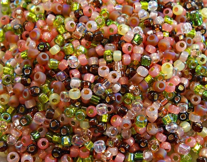 80 Miyuki and Toho Seed Bead Mix PinkGreenBrownSalmon 0090 25 grams