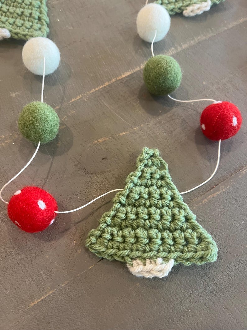Christmas Tree Garlandcrochet Tree Garlandfelt Ball Garlandtree Mantle