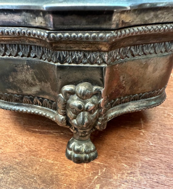 Vintage Lion Footed Silver Plate Jewelry Box Lion… - image 6