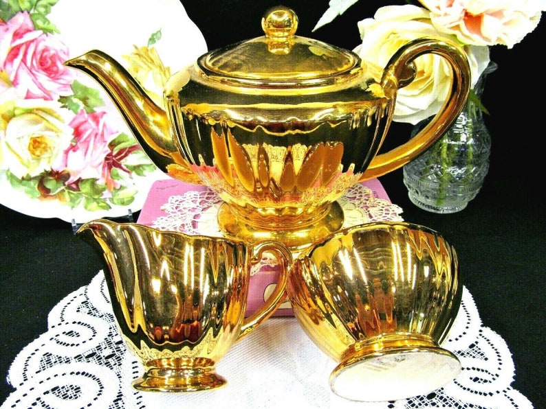 Vintage Royal Norfolk teapot creamer /& sugar holder All gold England teaset