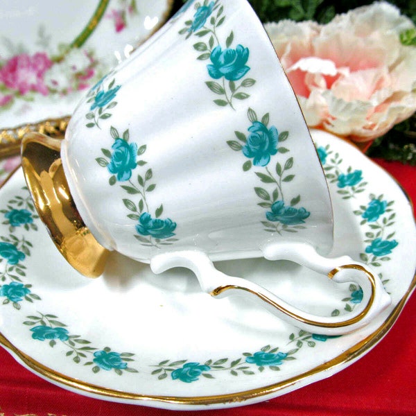 ROSINA tea cup and saucer painted roses garland teacup flared England 1930s