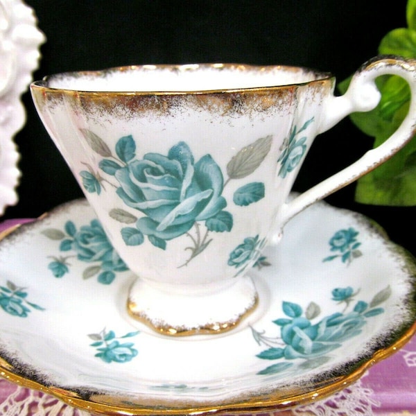 ROYAL STANDARD tea cup and saucer blue rose Margaret rose teacup England 1940s