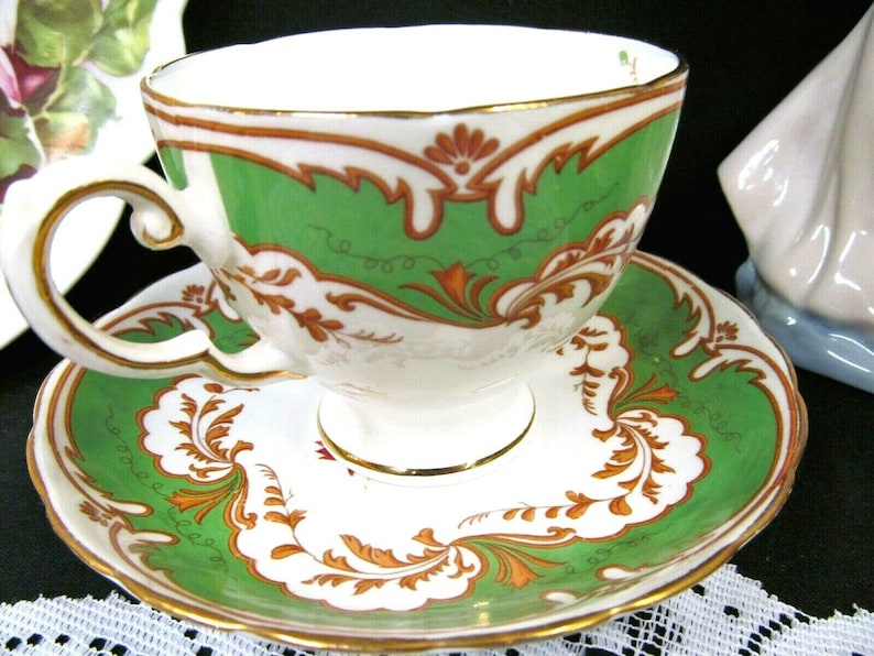 TUSCAN tea cup and saucer GREEN rose Blenheim pattern teacup flared