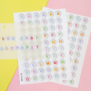 Polco and Journal/Bujo Toploader Deco, feuille d'autocollants Alphabet Baby Beads des années 90