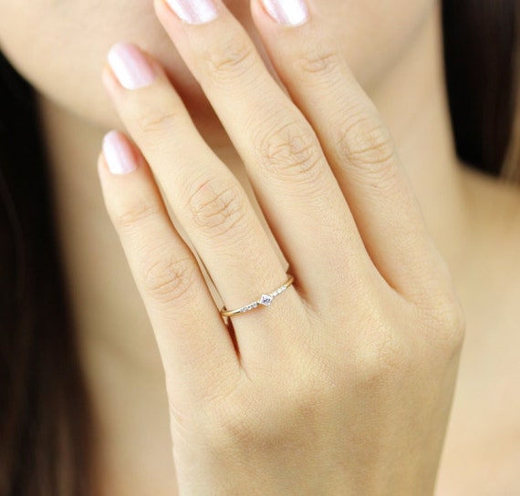 Simple with Beauty Diamond Ring