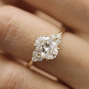 Cluster Ring In 14k Gold Diamond Ring Oval Diamond Engagement Diamond Stackable Ring,Simple Wedding Band Rose Gold Ring