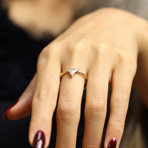 GIA Trillion Cut 0.58ct Diamond Engagement Ring Simple Bezel | Etsy