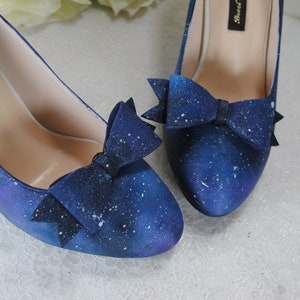 Royal blue sales wide fit heels