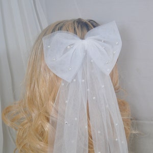 Accessoires de cheveux de mariage noeud de voile, noeud de cheveux de mariée en tulle perle, cadeau de shower de mariage mariée, faveurs de demoiselle d'honneur, faveurs, noeud de mariée voile perle, poule
