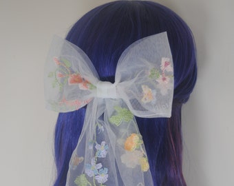 Botanical Wildflower Floral Veil Alternative, Beautiful Wedding Bow Veil with Flowers