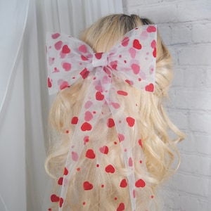 Fun Valentine Wedding Veil Alternative, Bridal Hair Bow, Perfect for Brides Hen Parties Engagement Party Bridal Shower