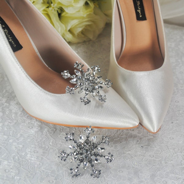 Winter Hochzeit Schneeflocke Schuhclip, Kristall Schneeflocke Brosche, Braut Accessoire, passen Sie Ihre Hochzeitsschuhe für Braut