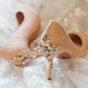 Colour of the Year Peach Bridal Shoes with Floral Heel Embellishment, Vegan Suede Wedding Shoe for Bride Bridesmaid