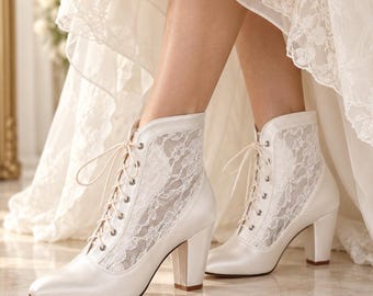 Bottines victoriennes vintage à talons carrés : Bottines de mariée ivoire en satin et dentelle