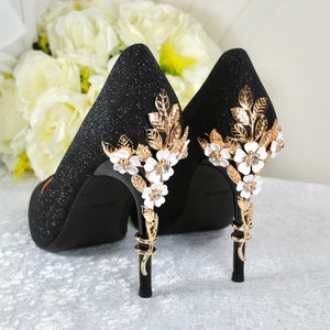 Pumps mit Flower Strass Schnalle aus Stoff Silber Damen