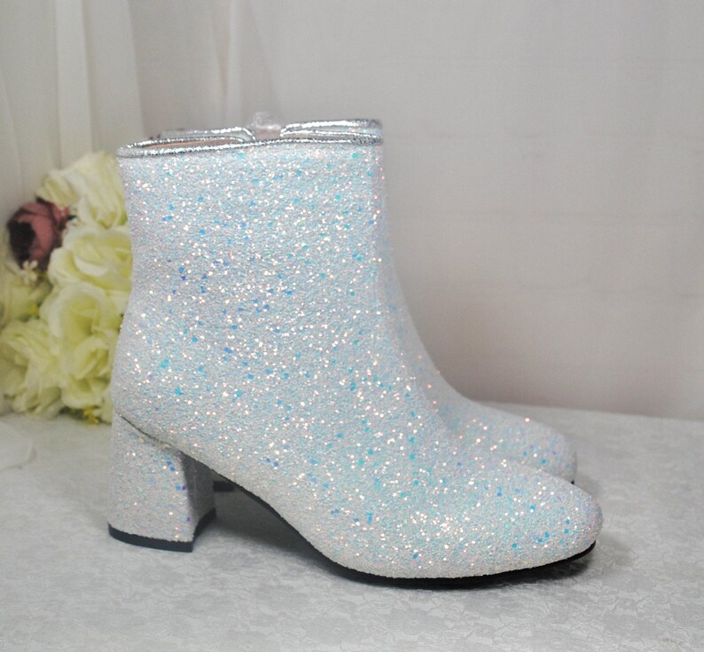 Botas de novia con tacón de bloque y purpurina: zapatos de boda blancos brillantes para invierno imagen 6