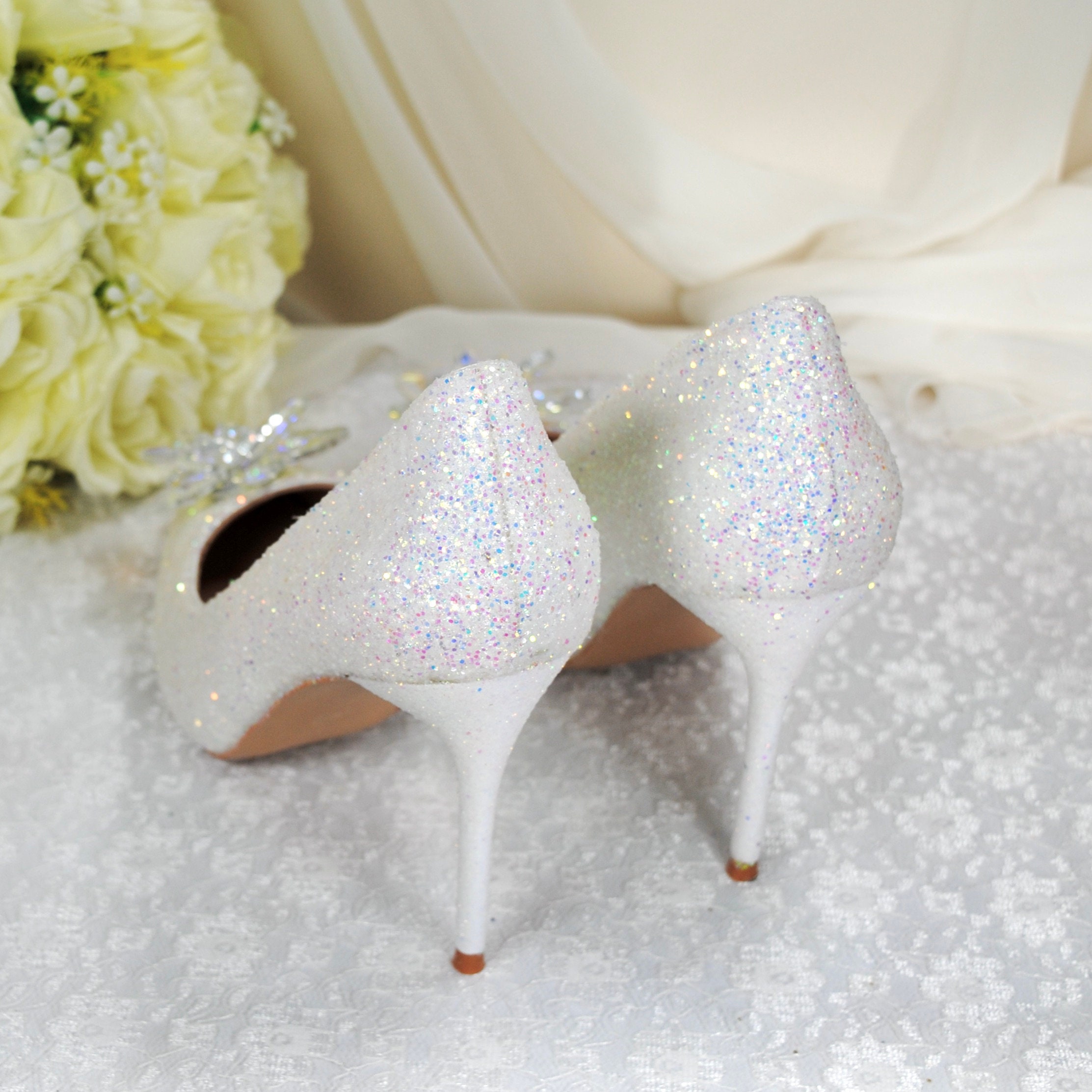 Designer Dresses Shoes Women High Heels Wedding Silver Cinderella Shoes  Sexy Lady Crystal Platforms Silver Glitter Diamonds Bridal Shoes From  Dresses88, $60.3
