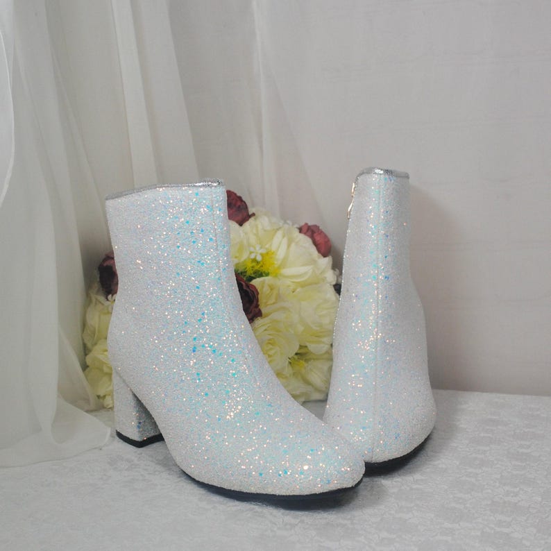 Botas de novia con tacón de bloque y purpurina: zapatos de boda blancos brillantes para invierno imagen 5