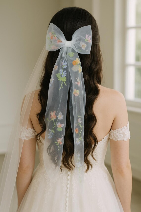White Bridal Bow Veil, Lace Bow Wedding Veil, Embroidered Floral Veil Bow Ivory Lace Veil w/ Bow Short Veil w/ Bow Wedding Veil Bridal  main image 3