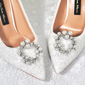 Beautiful Bridal Shoe Clips - Silver and Pearl, Shoe Decoration for Brides