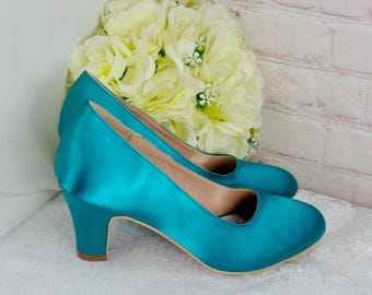 Sapatos de noiva de cetim azul-petróleo: sapatos confortáveis com salto em bloco de cores personalizado