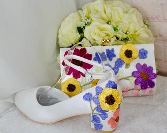 Floral Embroidered Block Heel Sandals with Matching Clutch