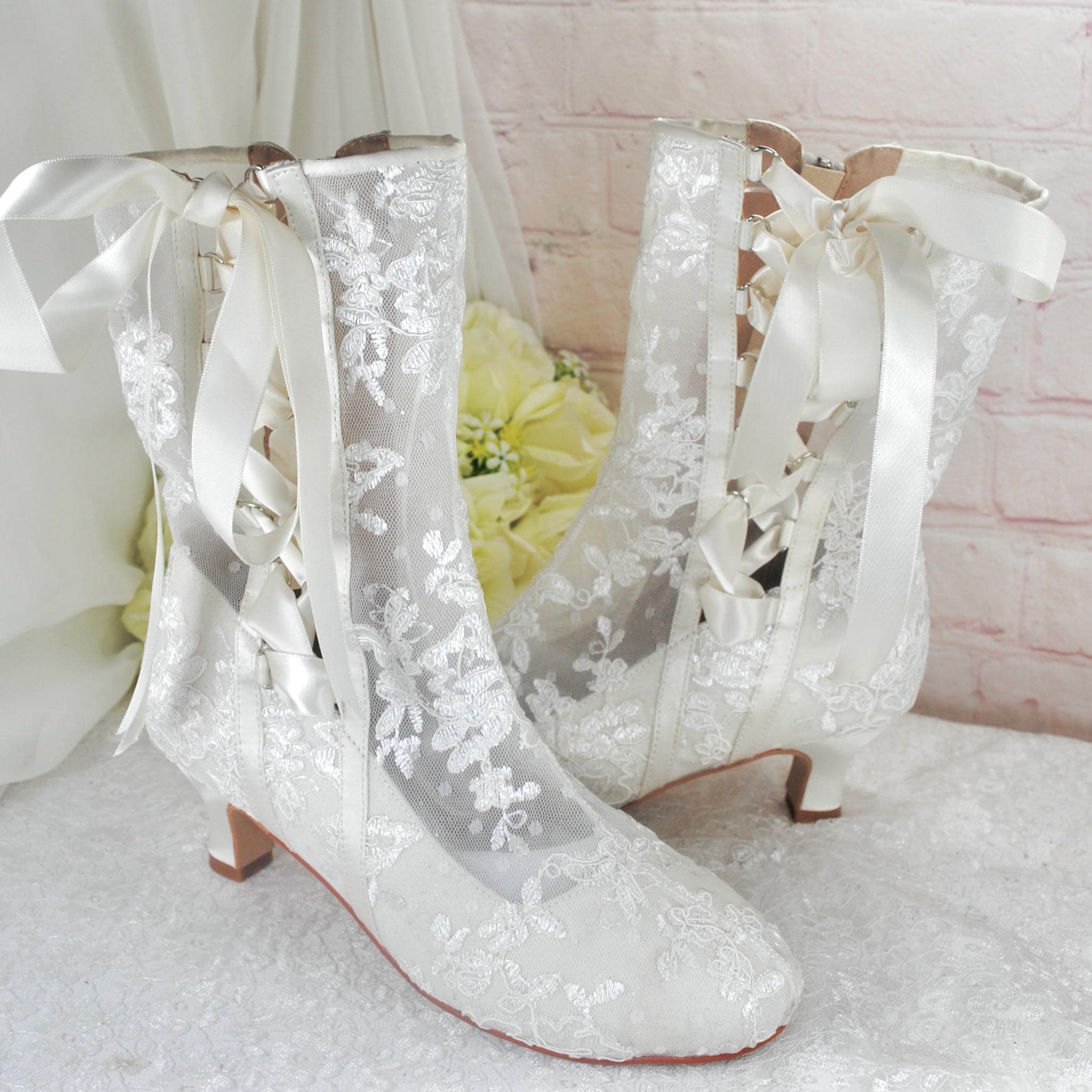 Embroidered White Cowboy Boots