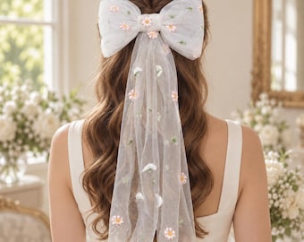 Floral Embroidered Bridal Bow Veil: Daisy Wedding Hair Accessory