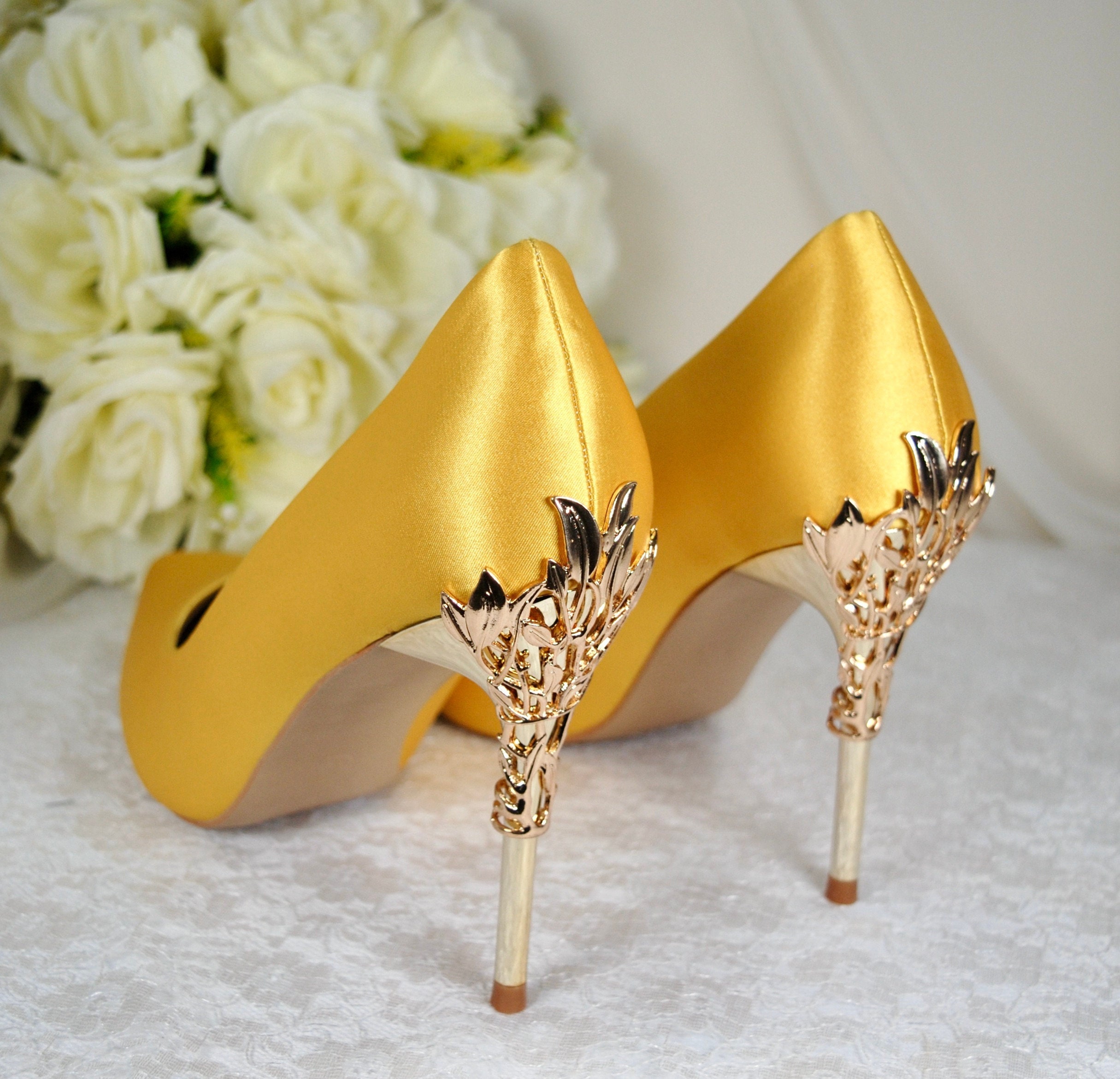 Amazon.com: Yellow Wedding Shoes 2cm Low Heel Mother Party Prom Dancing  Shoes Pearl Rhinestone Flower Spike Heels : Clothing, Shoes & Jewelry
