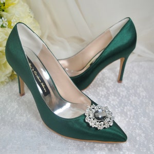 Green Satin Wedding Shoe with Crystal Embellishment, Emerald Green Heels, Stiletto Heel for Bride, Bridal Pumps, Women's Wedding Shoes