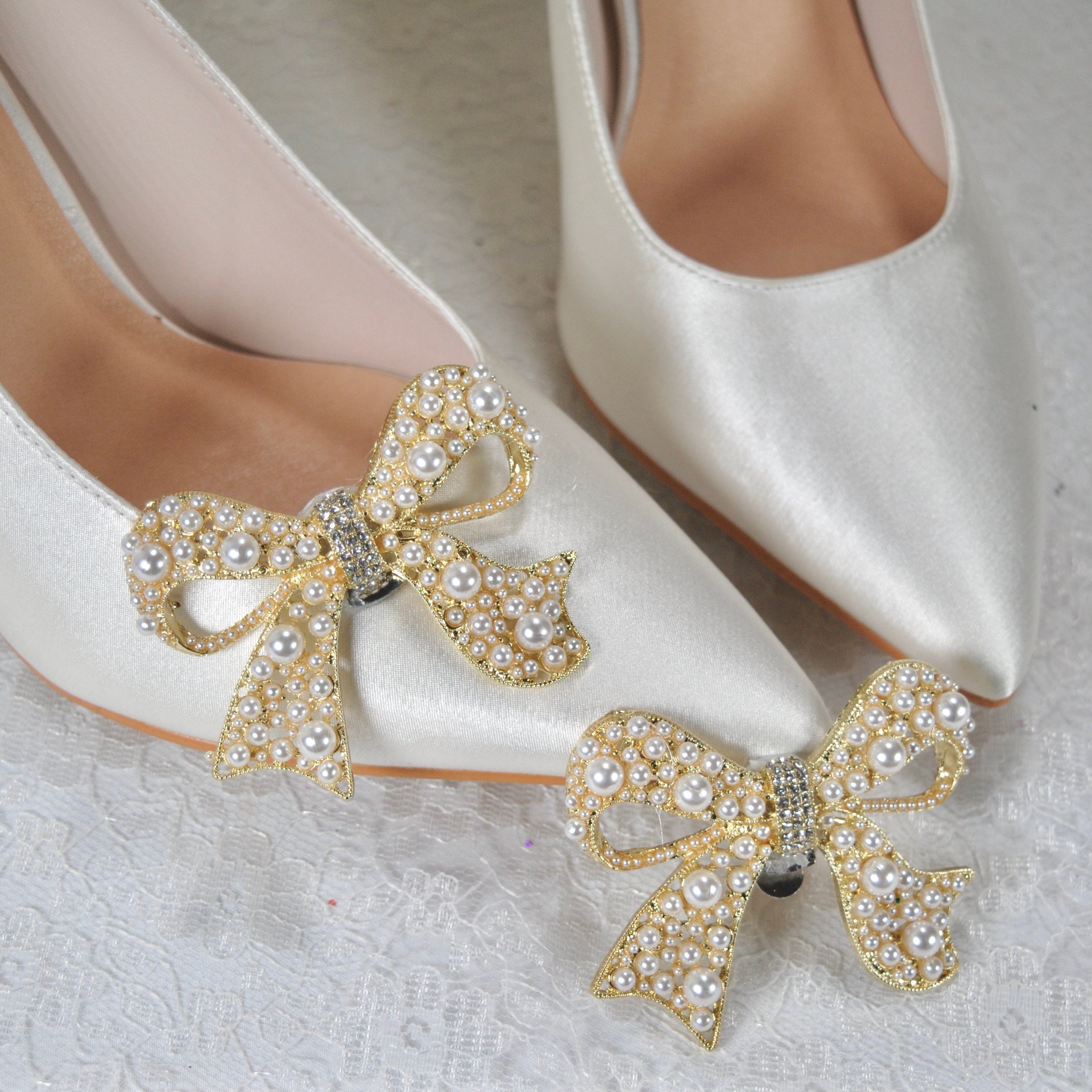 Perfect Bridal Zinnia Crystal Embellished Large Bow Shoe Clips