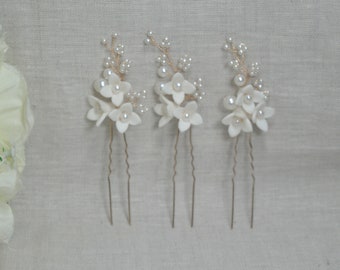 Épingles à cheveux en céramique dorées faites à la main 3 pièces, casque de mariée feuille de fleur simple, cheveux de mariage, accessoires pour cheveux de mariée, épingles à cheveux de demoiselle d'honneur